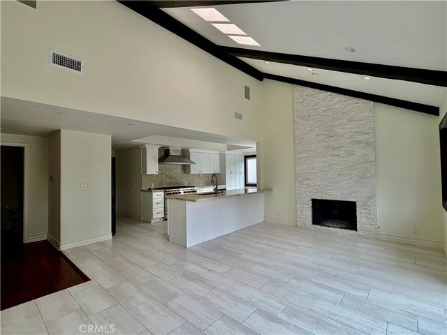 363 Newport Glen Court, Newport Beach, CA 92660