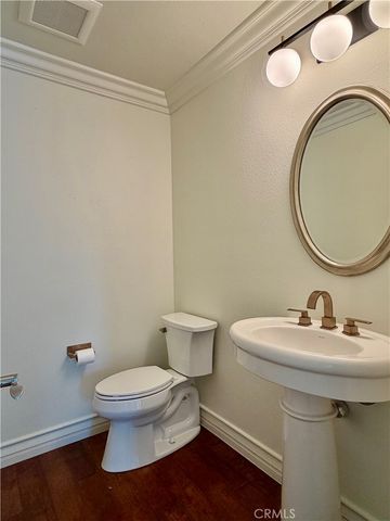 363 Newport Glen Court, Newport Beach, CA 92660