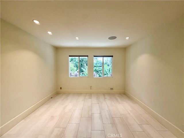 363 Newport Glen Court, Newport Beach, CA 92660