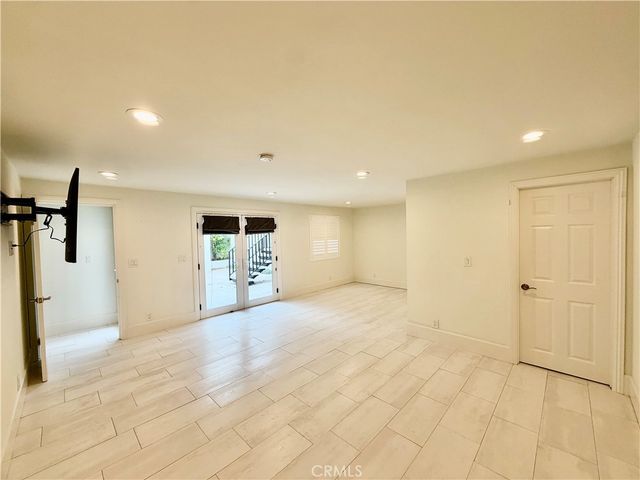 363 Newport Glen Court, Newport Beach, CA 92660