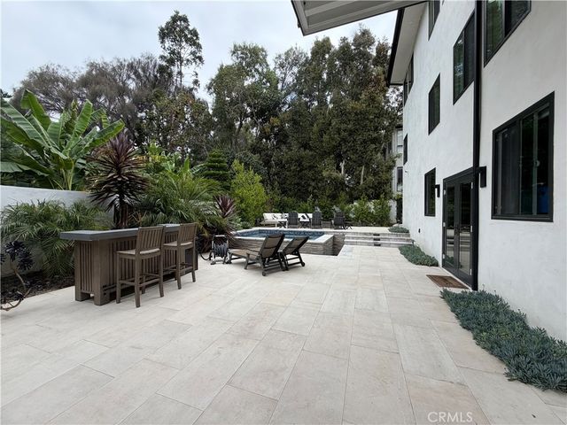 363 Newport Glen Court, Newport Beach, CA 92660