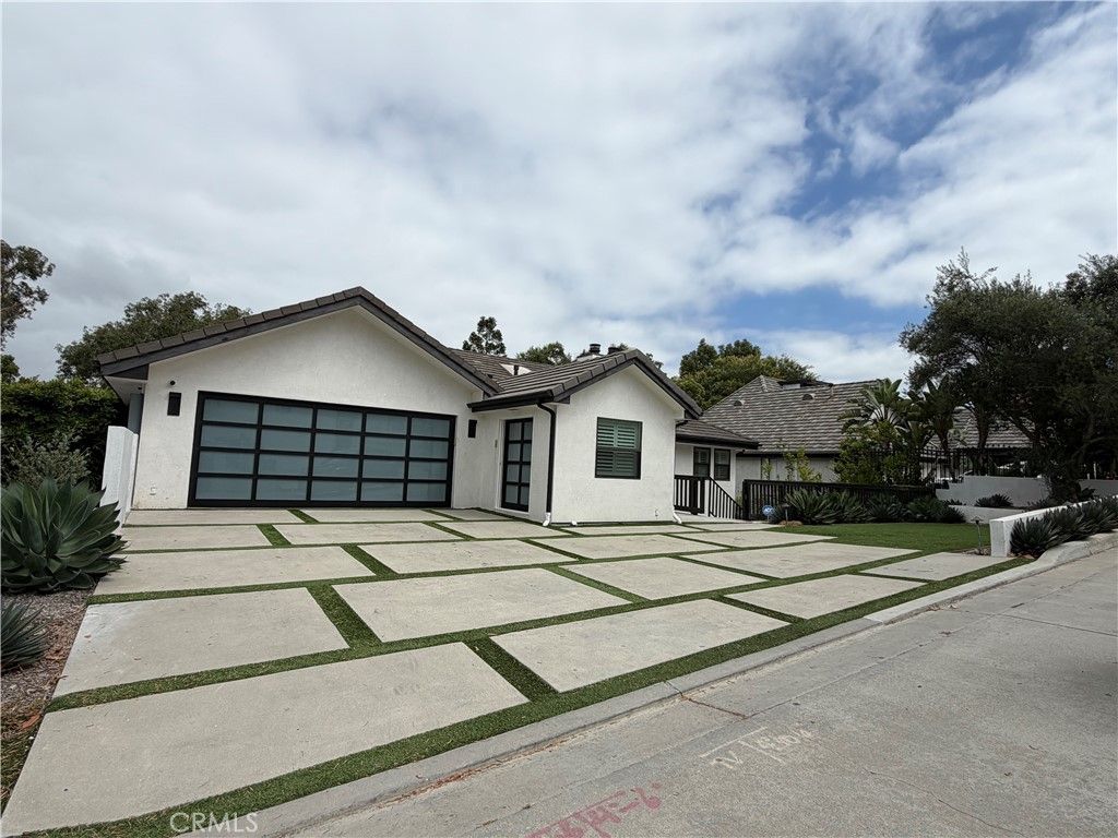 363 Newport Glen Court, Newport Beach, CA 92660