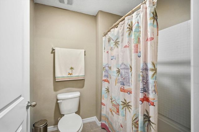 8201 BILSTON VILLAGE LANE, Gibsonton, FL 33534