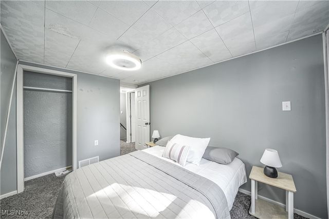 1935 Northfield Avenue NW, Warren, OH 44485