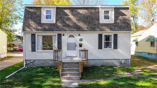 1935 Northfield Avenue NW, Warren, OH 44485