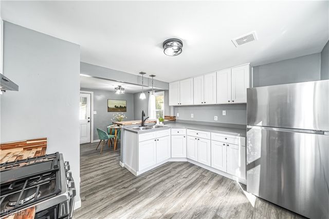 1935 Northfield Avenue NW, Warren, OH 44485