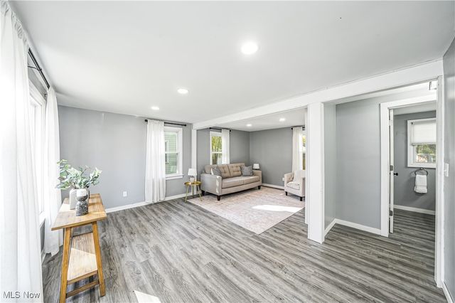 1935 Northfield Avenue NW, Warren, OH 44485