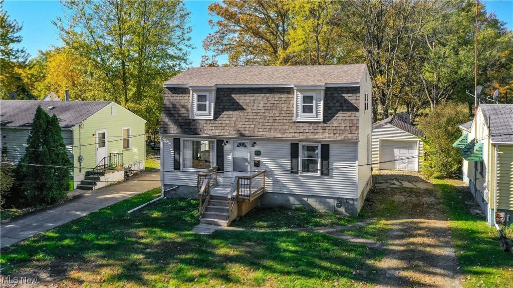 1935 Northfield Avenue NW, Warren, OH 44485