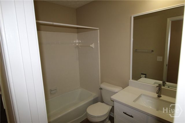 46 Hermitage Drive, Richmond Hill, GA 31324