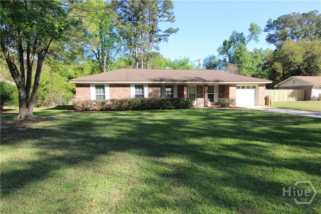 46 Hermitage Drive, Richmond Hill, GA 31324