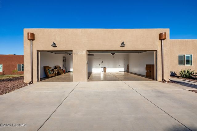 1168 N Slot Canyon Place, Vail, AZ 85641