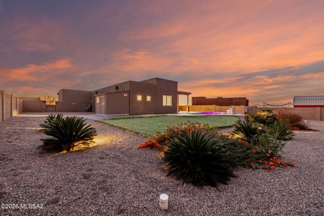 1168 N Slot Canyon Place, Vail, AZ 85641