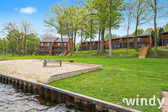 5576 N Watervliet Road 14, Watervliet, MI 49098