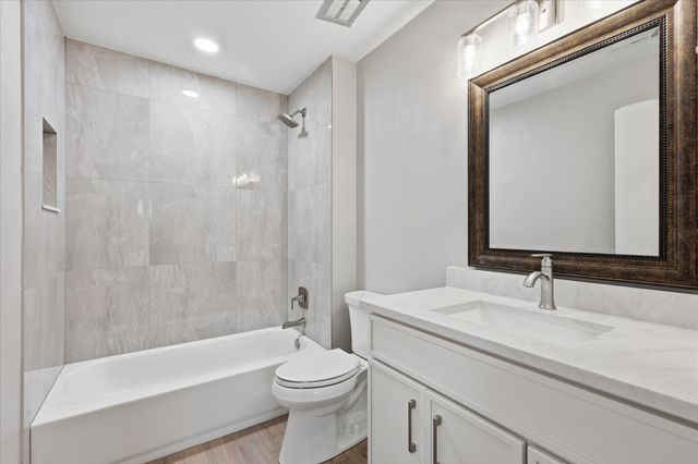 2132 Bordeaux Drive, Carrollton, TX 75007