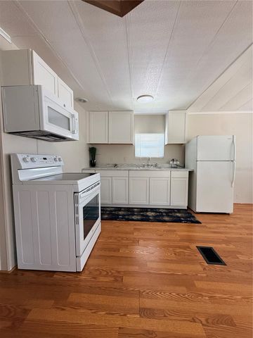 427 CENTER CREST BOULEVARD, Davenport, FL 33837