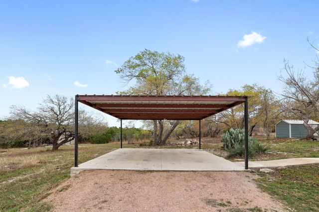 9050 County Road 272, Bertram, TX 78605