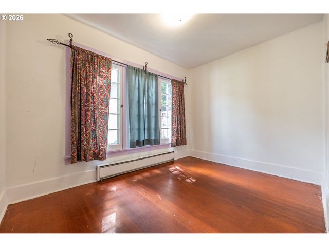 1223 WASHINGTON St, Eugene, OR 97401