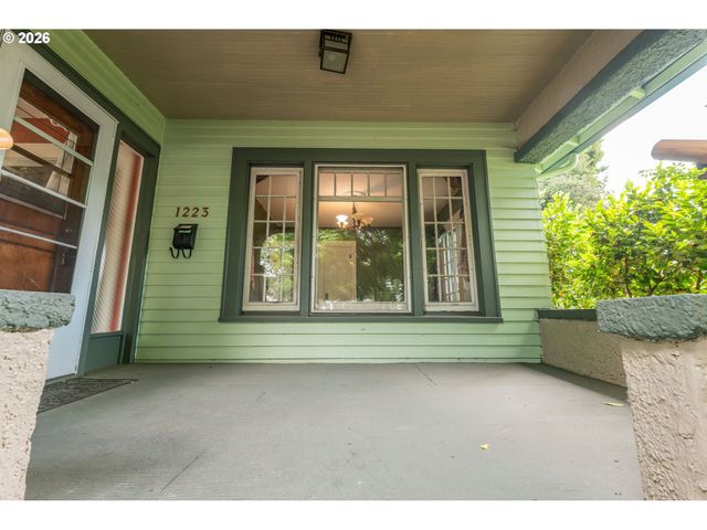 1223 WASHINGTON St, Eugene, OR 97401