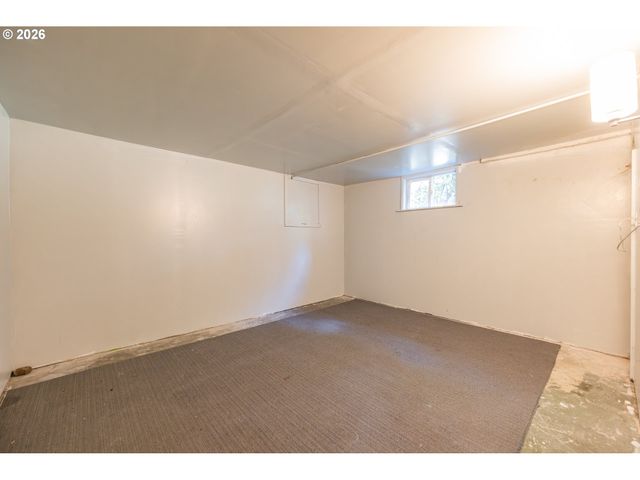 1223 WASHINGTON St, Eugene, OR 97401