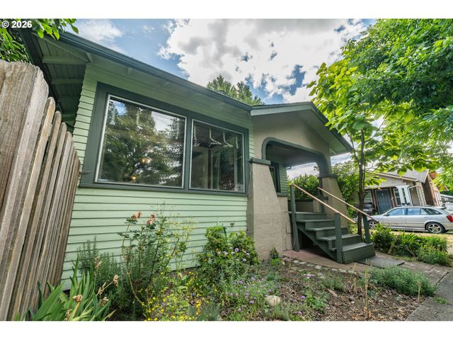 1223 WASHINGTON St, Eugene, OR 97401