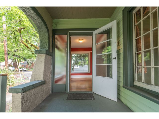 1223 WASHINGTON St, Eugene, OR 97401