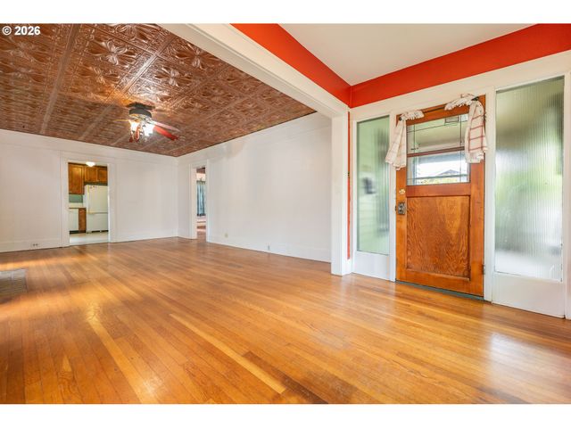 1223 WASHINGTON St, Eugene, OR 97401