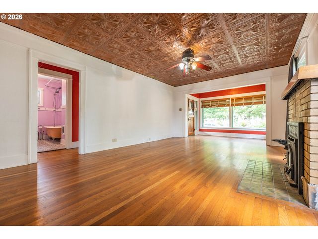 1223 WASHINGTON St, Eugene, OR 97401