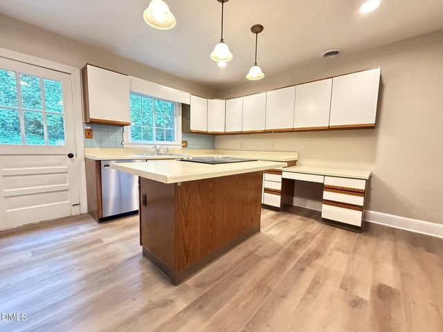 2667 Davis Street, Raleigh, NC 27608