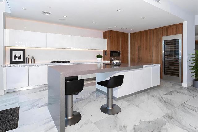 701 N Fort Lauderdale Beach Blvd 501, Fort Lauderdale, FL 33304