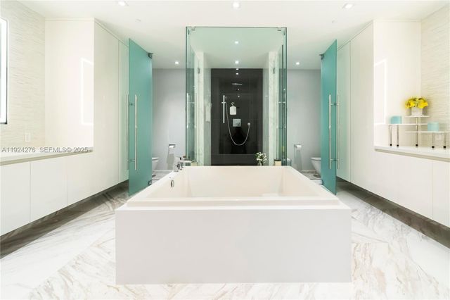 701 N Fort Lauderdale Beach Blvd 501, Fort Lauderdale, FL 33304