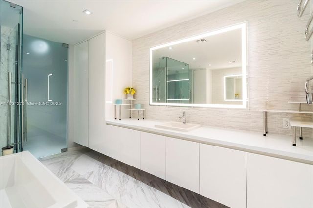 701 N Fort Lauderdale Beach Blvd 501, Fort Lauderdale, FL 33304