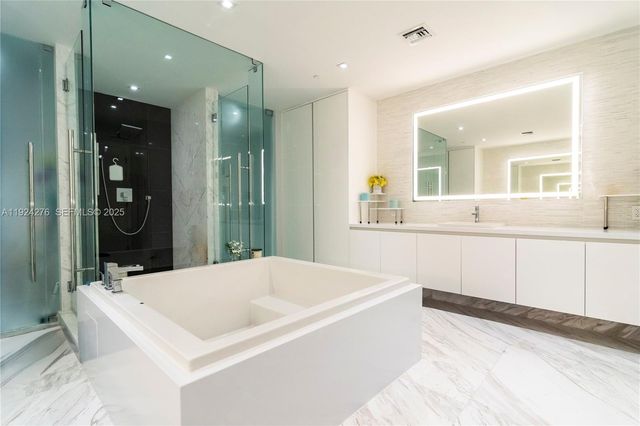 701 N Fort Lauderdale Beach Blvd 501, Fort Lauderdale, FL 33304