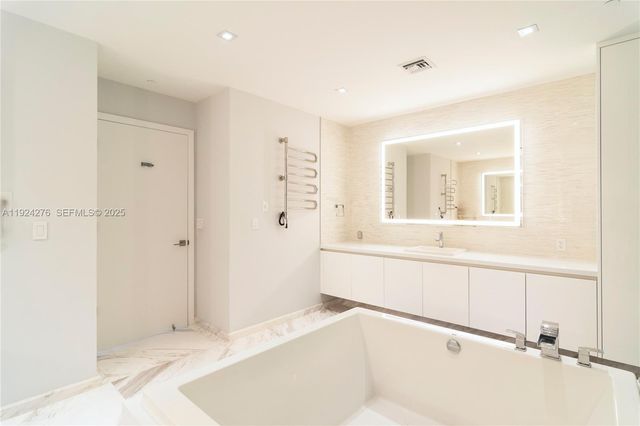 701 N Fort Lauderdale Beach Blvd 501, Fort Lauderdale, FL 33304