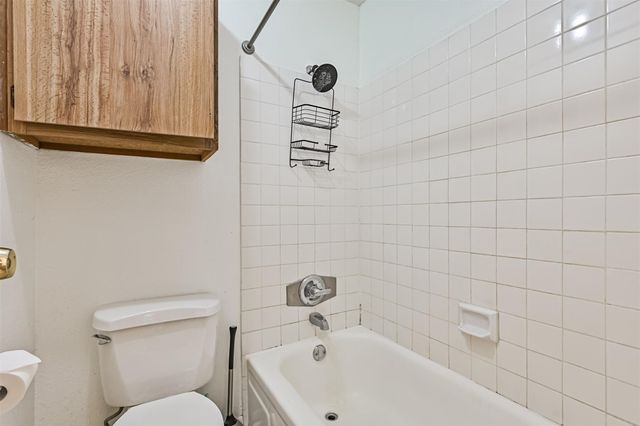 260 El Dorado Boulevard 2008, Houston, TX 77598