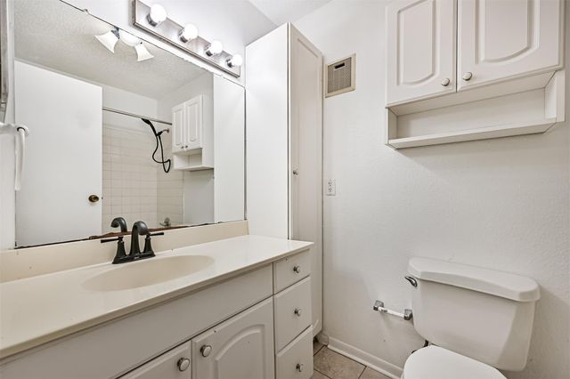 260 El Dorado Boulevard 2008, Houston, TX 77598