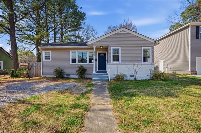 1912 Deep Creek BLVD, Portsmouth, VA 23704