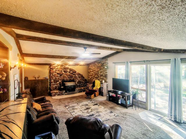 419 12th Street N, Mountain Lake, MN 56159