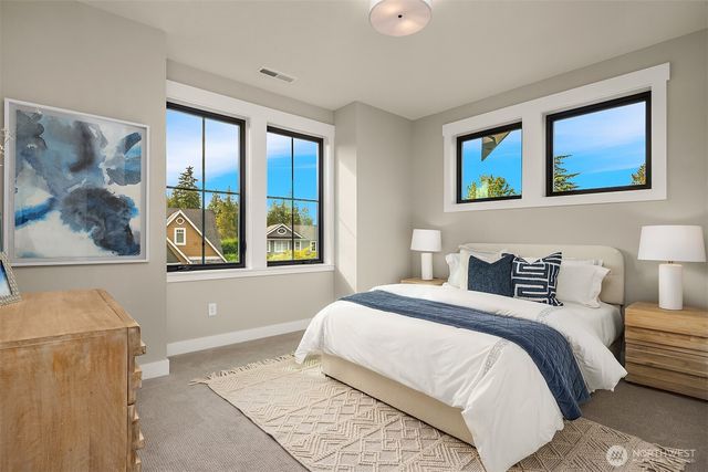 8040 Forest Drive NE, Seattle, WA 98115