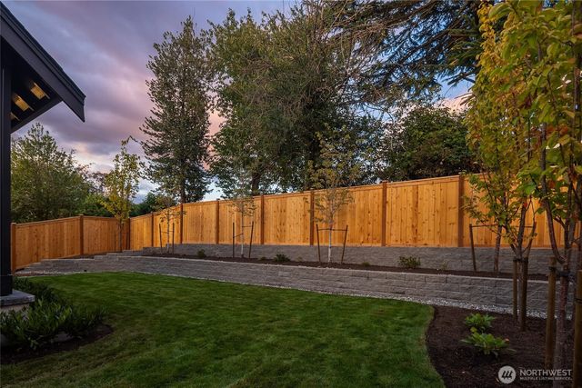 8040 Forest Drive NE, Seattle, WA 98115