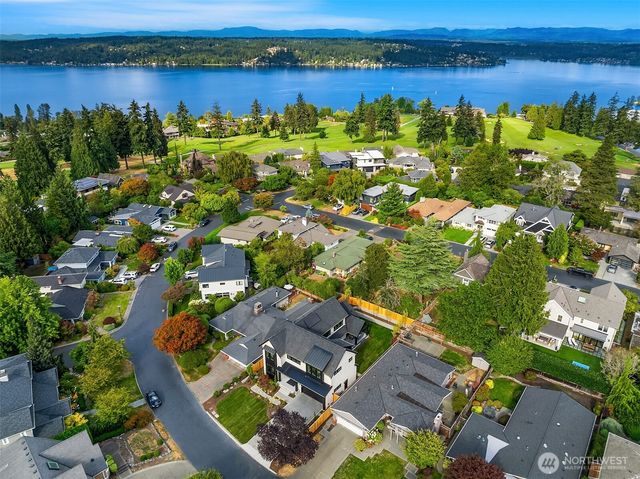 8040 Forest Drive NE, Seattle, WA 98115