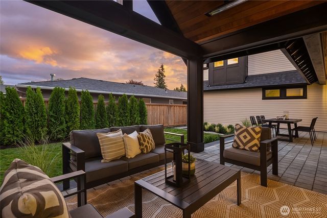 8040 Forest Drive NE, Seattle, WA 98115