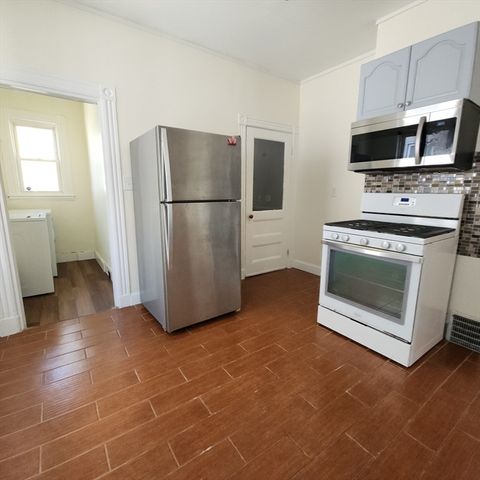 28 Corona 2, Boston, MA 02124