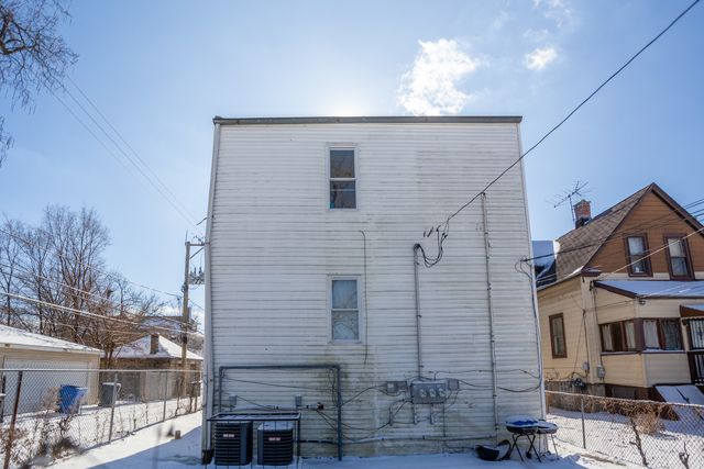 18 W 109th Street, Chicago, IL 60628