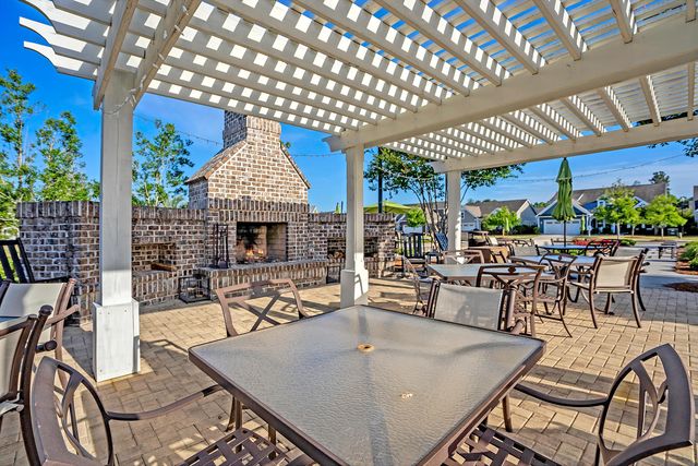 202 River Martin Court, Summerville, SC 29483