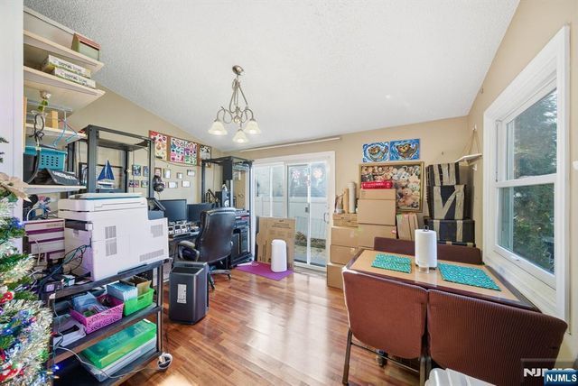 73 Page Drive, Oakland, NJ 07436