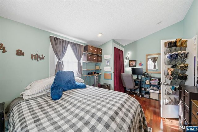 73 Page Drive, Oakland, NJ 07436