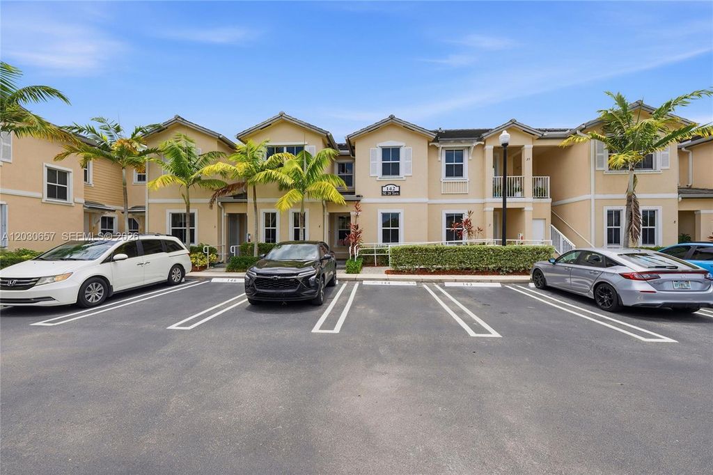 142 SE 28th Terrace 6, Homestead, FL 33033