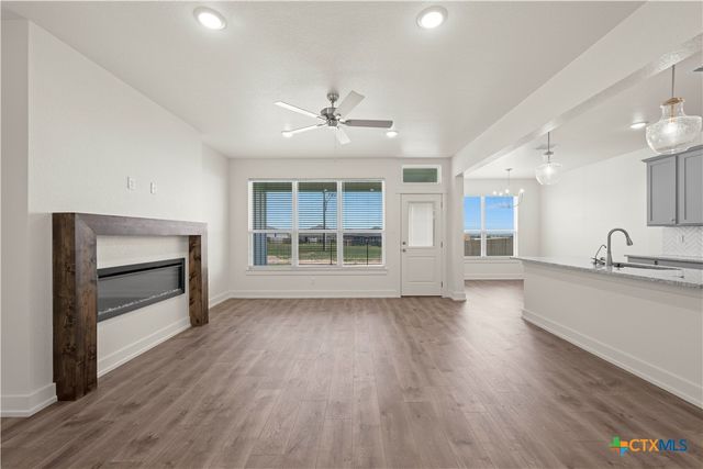 401 Mustang Loop, Nolanville, TX 76559