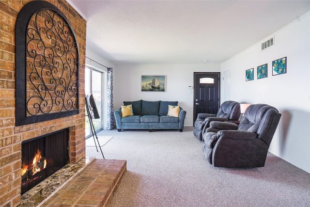388 Driftwood Court 1A, Azle, TX 76020