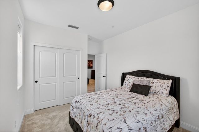 4090 Magenta Bloom Way, Rancho Cordova, CA 95742